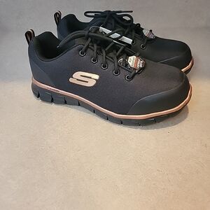 NWT Women's Skechers Sure Track Work Shoes Size 9 Slip Resistant Steel Toe
